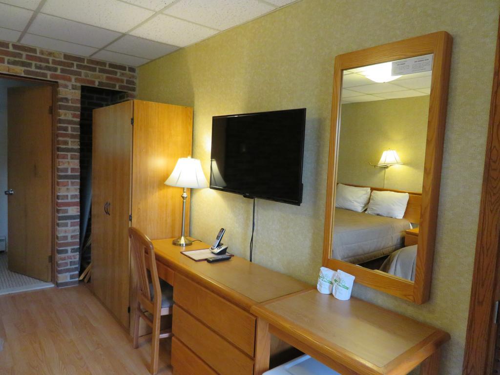 La Paysanne Motel&Hotel Sherbrooke Exteriér fotografie